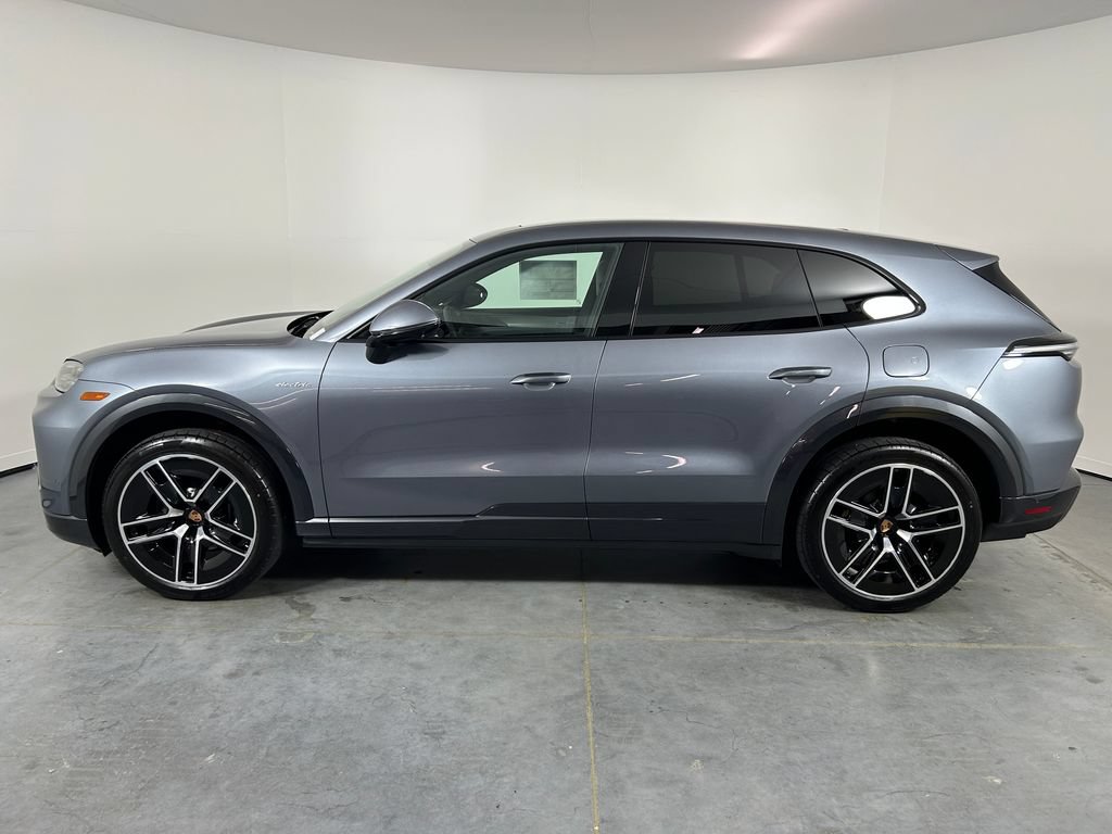 New 2026 Porsche Cayenne Electric AWD/4WD image 2