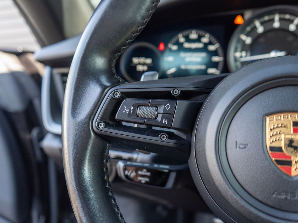 Used 2021 Porsche 911 Carrera image 18