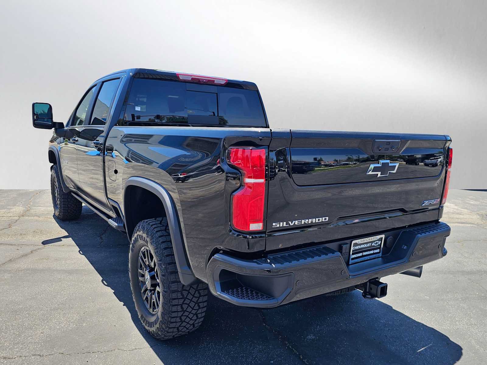 New 2026 Chevrolet Silverado 2500 ZR2 AWD/4WD image 10