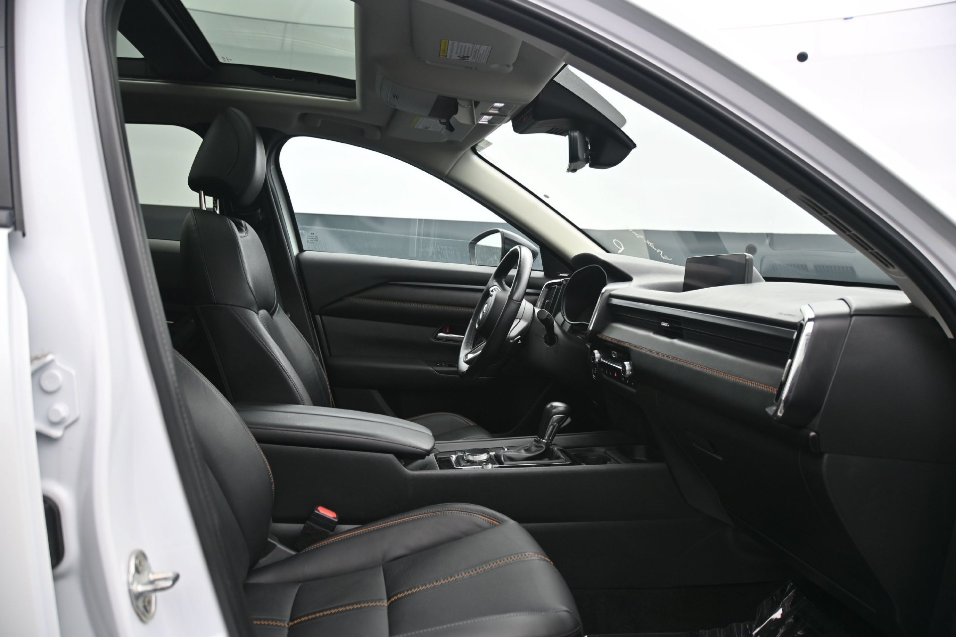 Used 2023 MAZDA CX-50 AWD 2.5 Turbo w/ Premium Pkg image 13