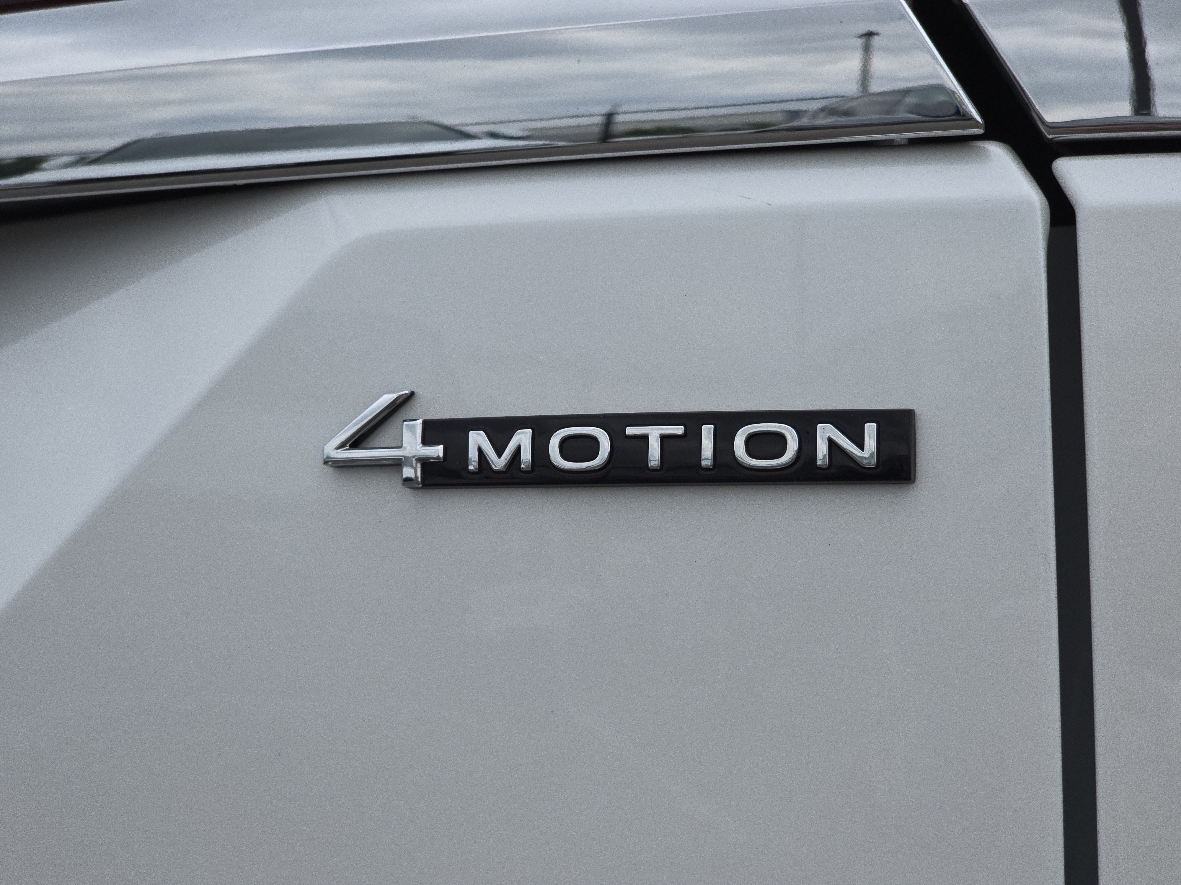 Certified 2026 Volkswagen Atlas SE AWD/4WD image 14