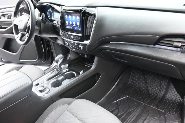 Used 2023 Chevrolet Traverse LT FWD image 25