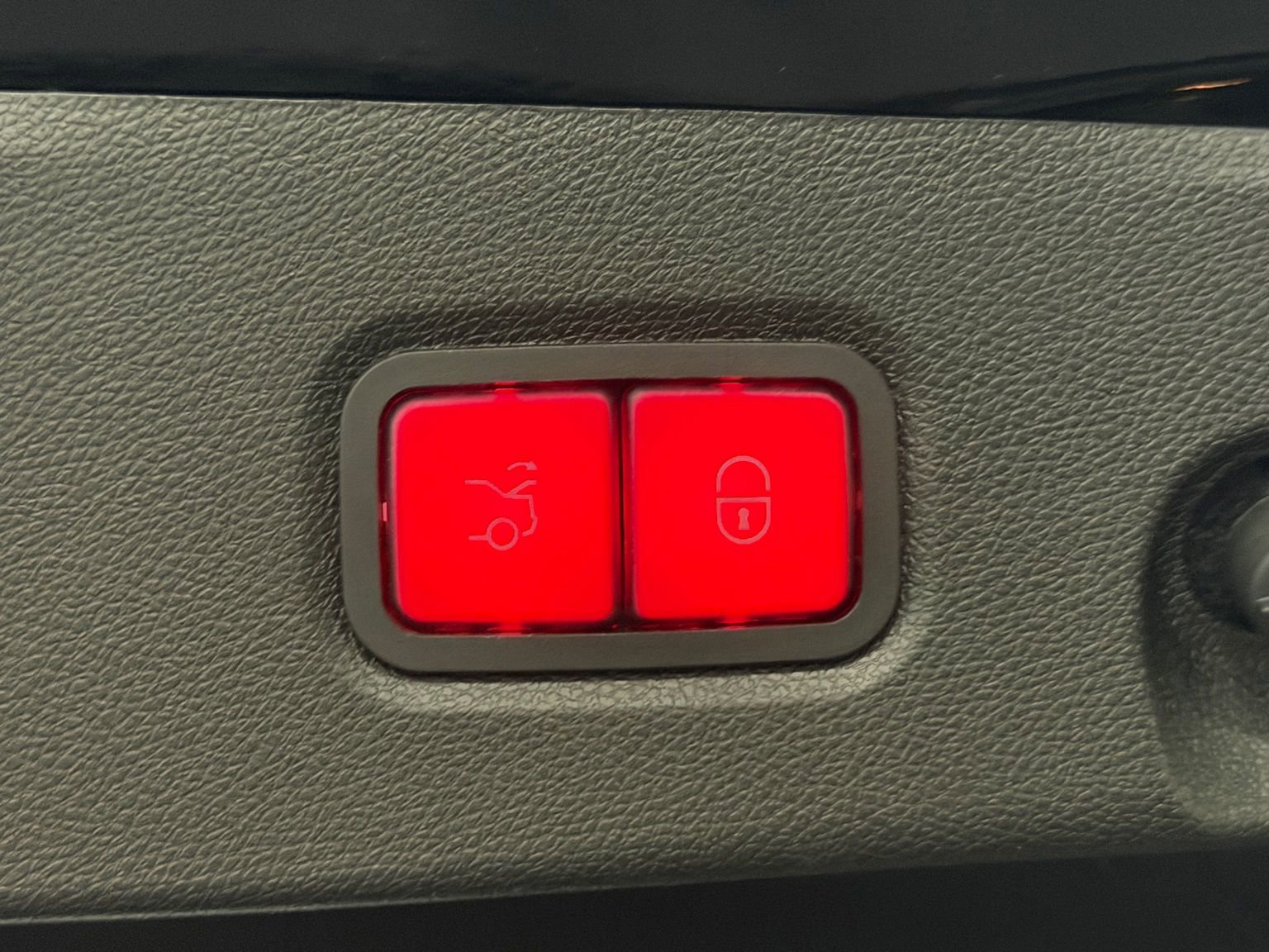 Used 2017 Mercedes-Benz CLS 550 image 16