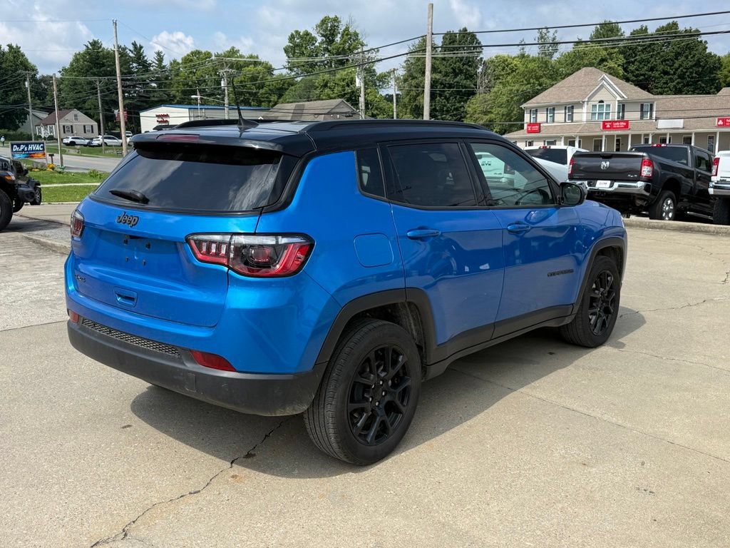 Used 2024 Jeep Compass Latitude w/ Altitude Special Edition AWD/4WD image 6