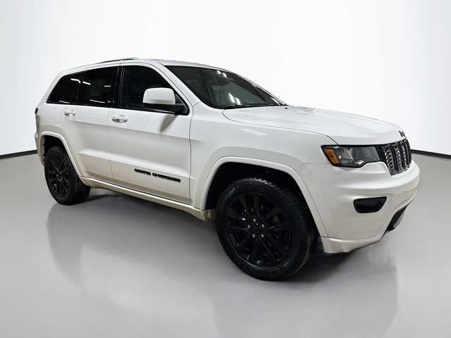 Used 2019 Jeep Grand Cherokee Altitude image 5
