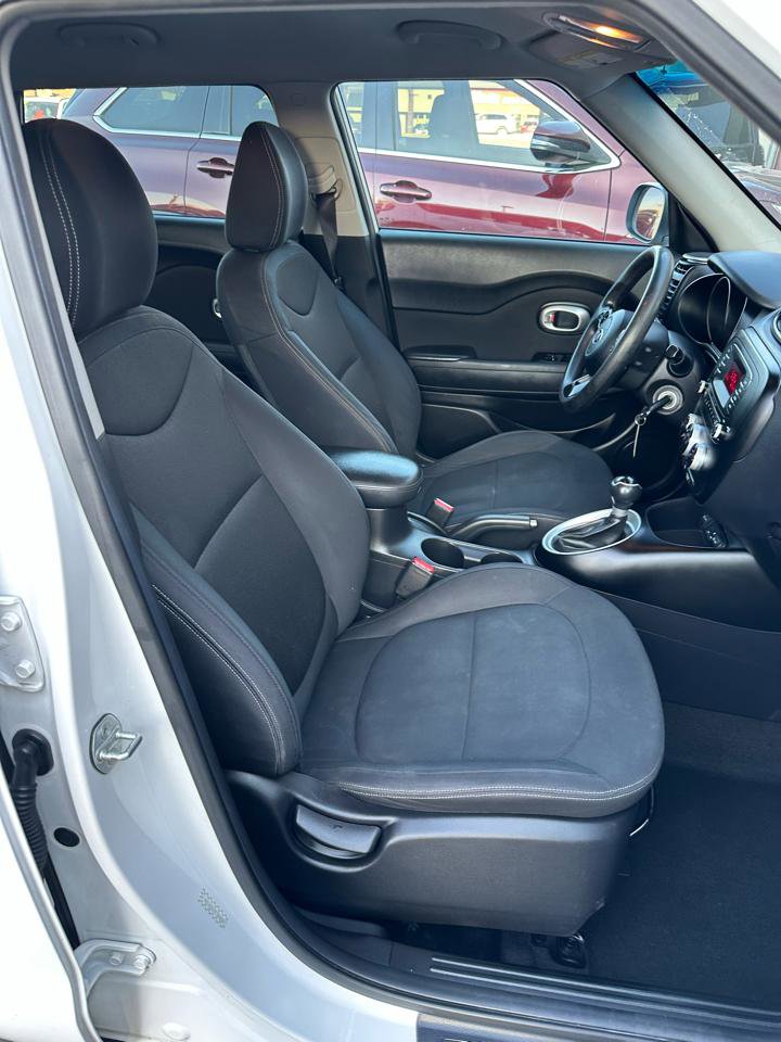 Used 2014 Kia Soul image 16