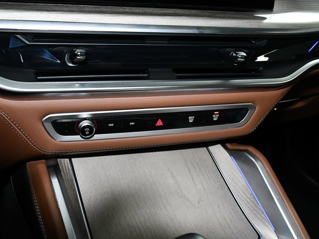 Used 2025 BMW X5 M Competition w/ Executive Package AWD/4WD image 42