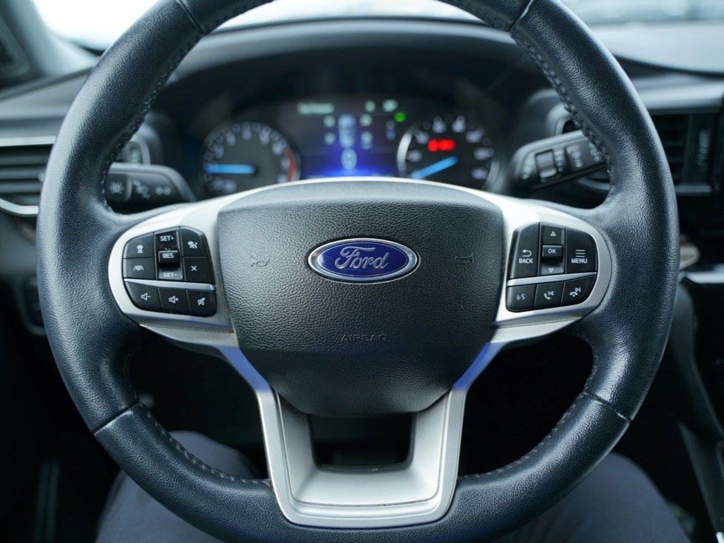 Used 2022 Ford Explorer Limited w/ Equipment Group 301A image 14