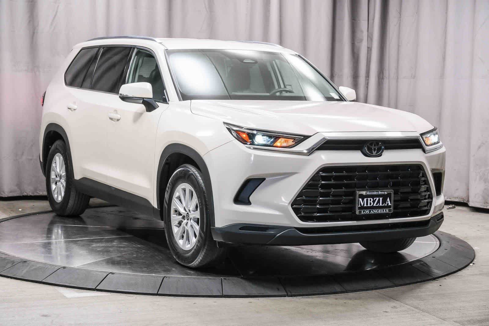 Used 2024 Toyota Grand Highlander FWD image 5