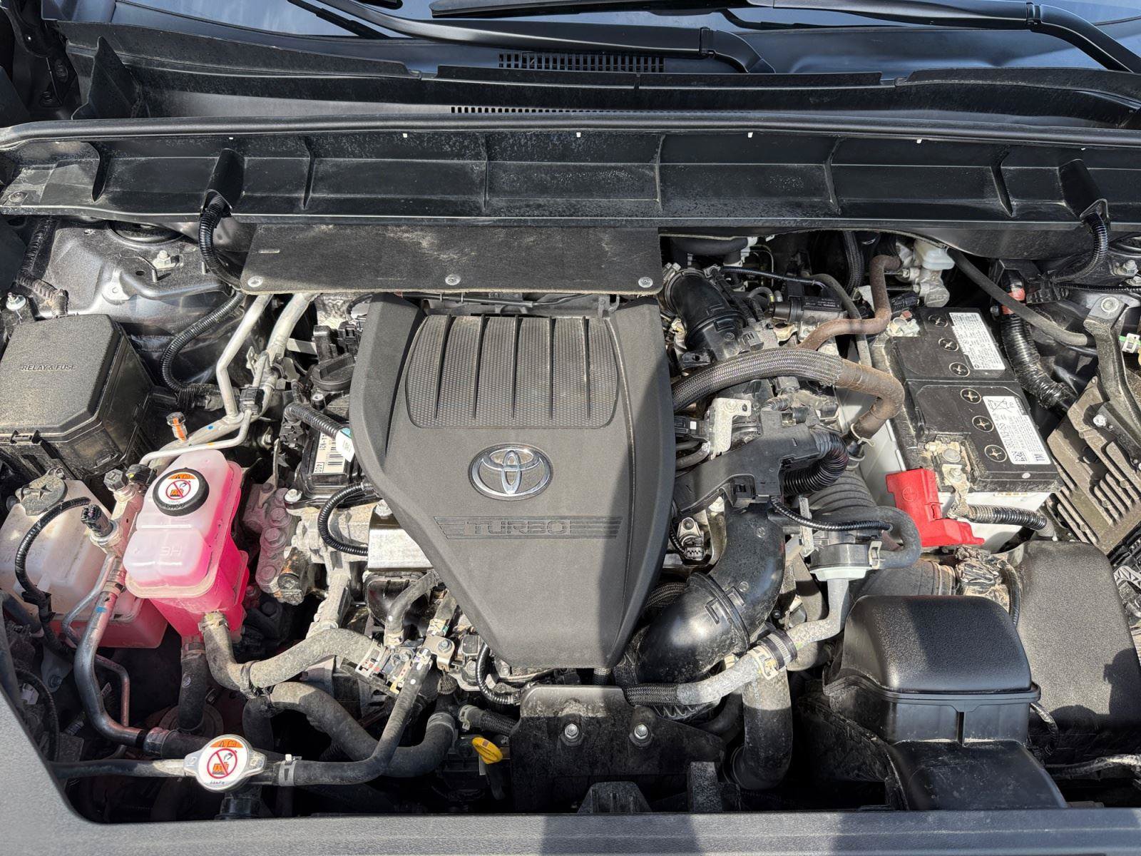 Used 2025 Toyota Highlander LE AWD/4WD image 34