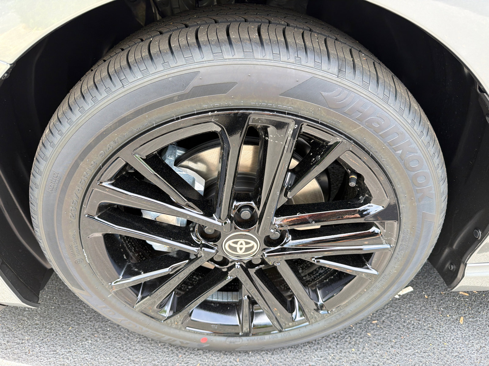 Used 2026 Toyota Camry SE FWD image 11