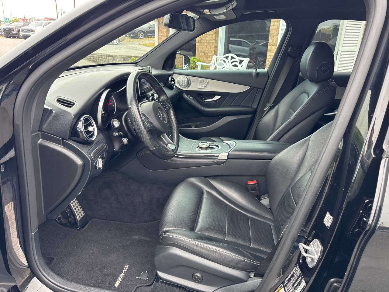 Used 2019 Mercedes-Benz GLC 300 4MATIC image 14