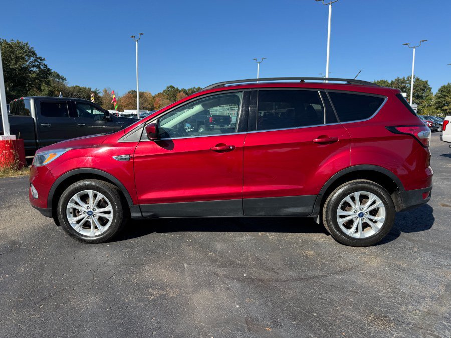 Used 2018 Ford Escape SE w/ SE SYNC Package AWD/4WD image 2