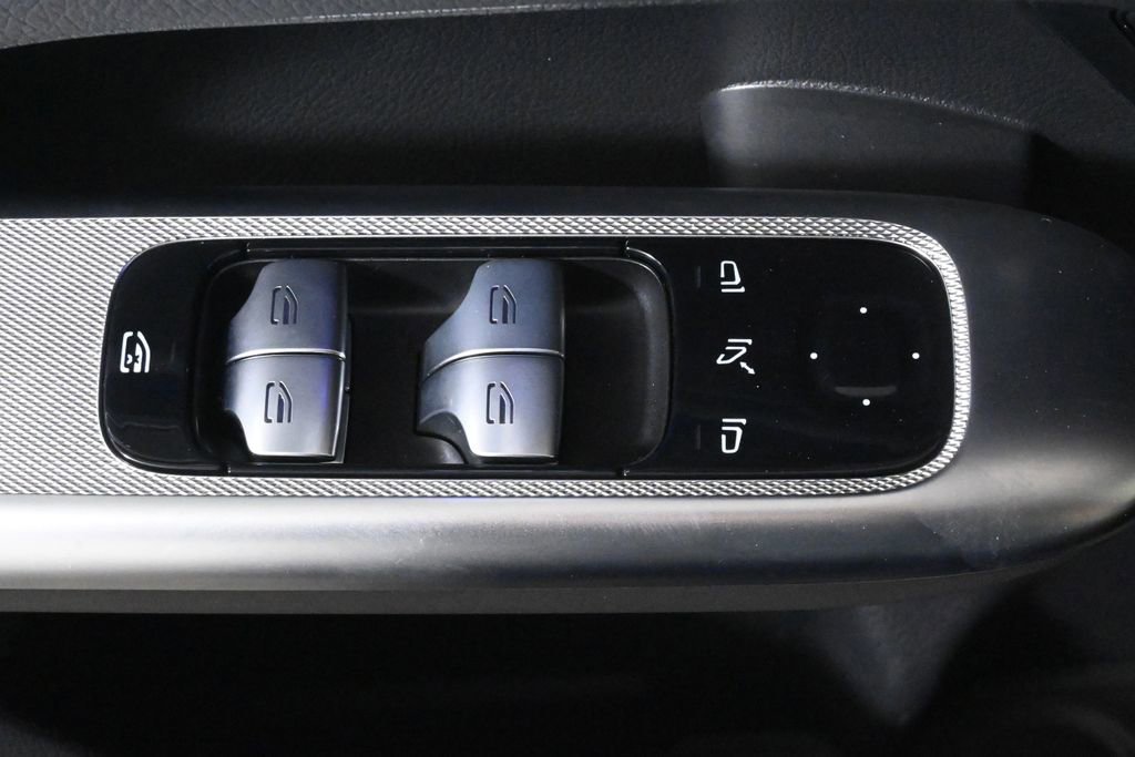 Certified 2026 Mercedes-Benz GLC 300 4MATIC image 26