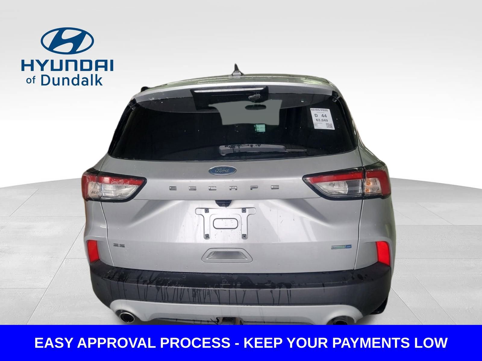 Used 2020 Ford Escape SE image 2