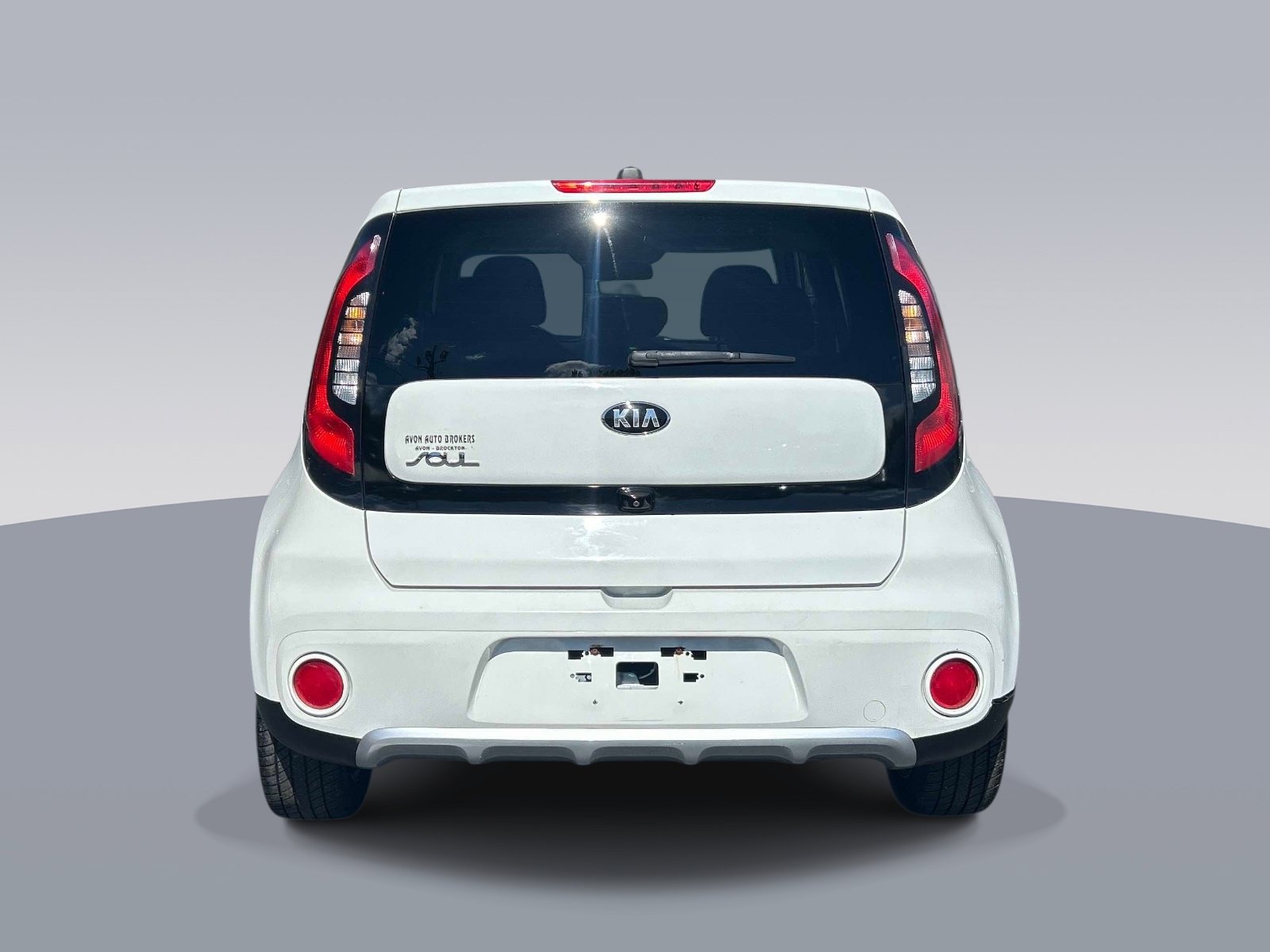 Used 2017 Kia Soul + FWD image 4