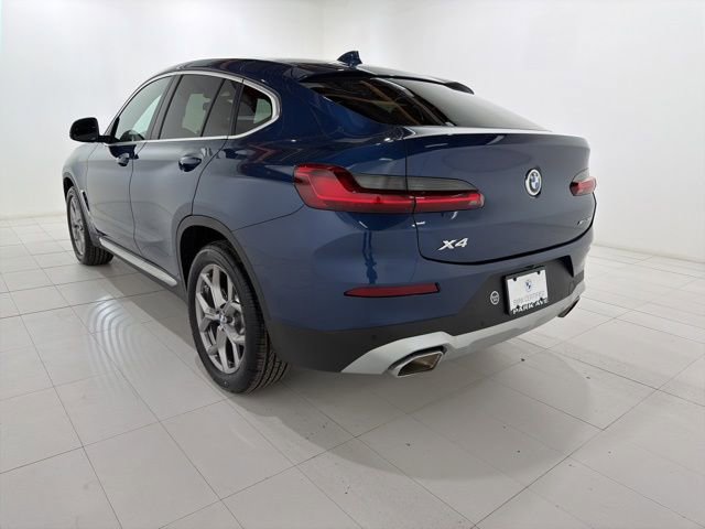 Certified 2023 BMW X4 xDrive30i w/ Convenience Package image 3