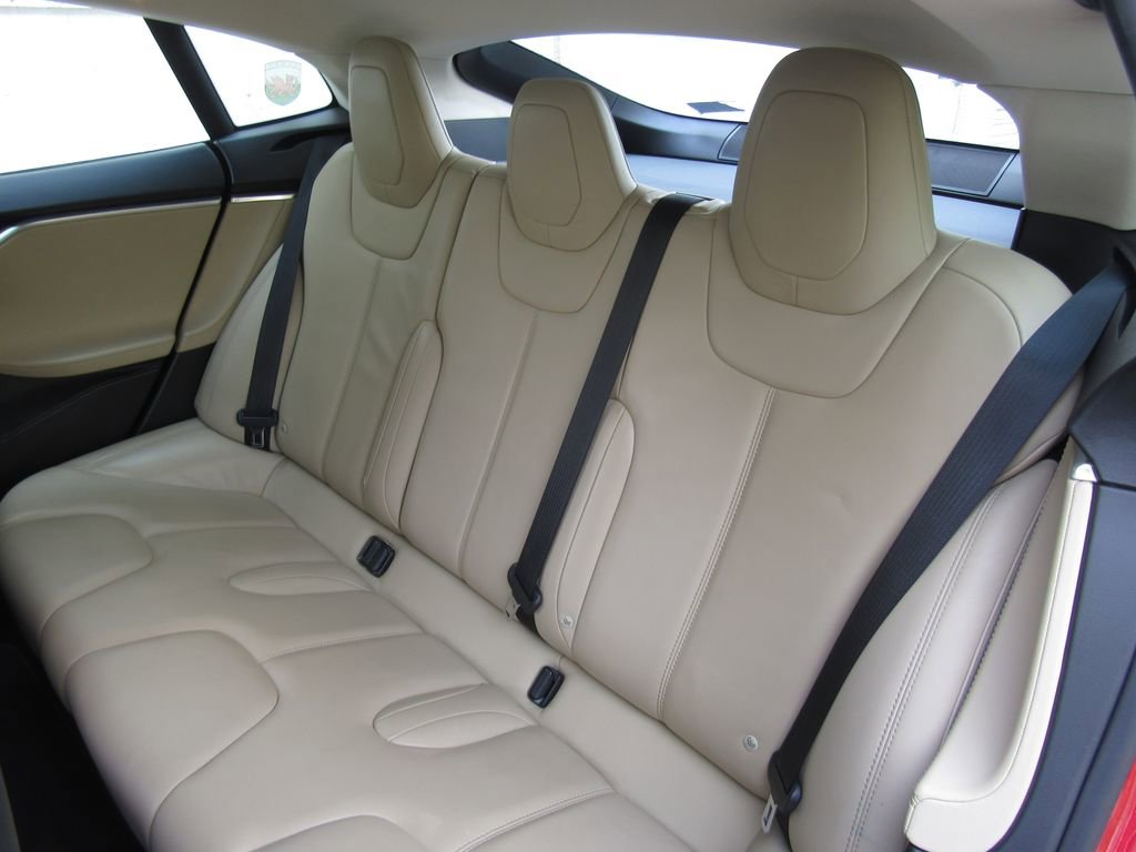 Used 2015 Tesla Model S 85D image 16