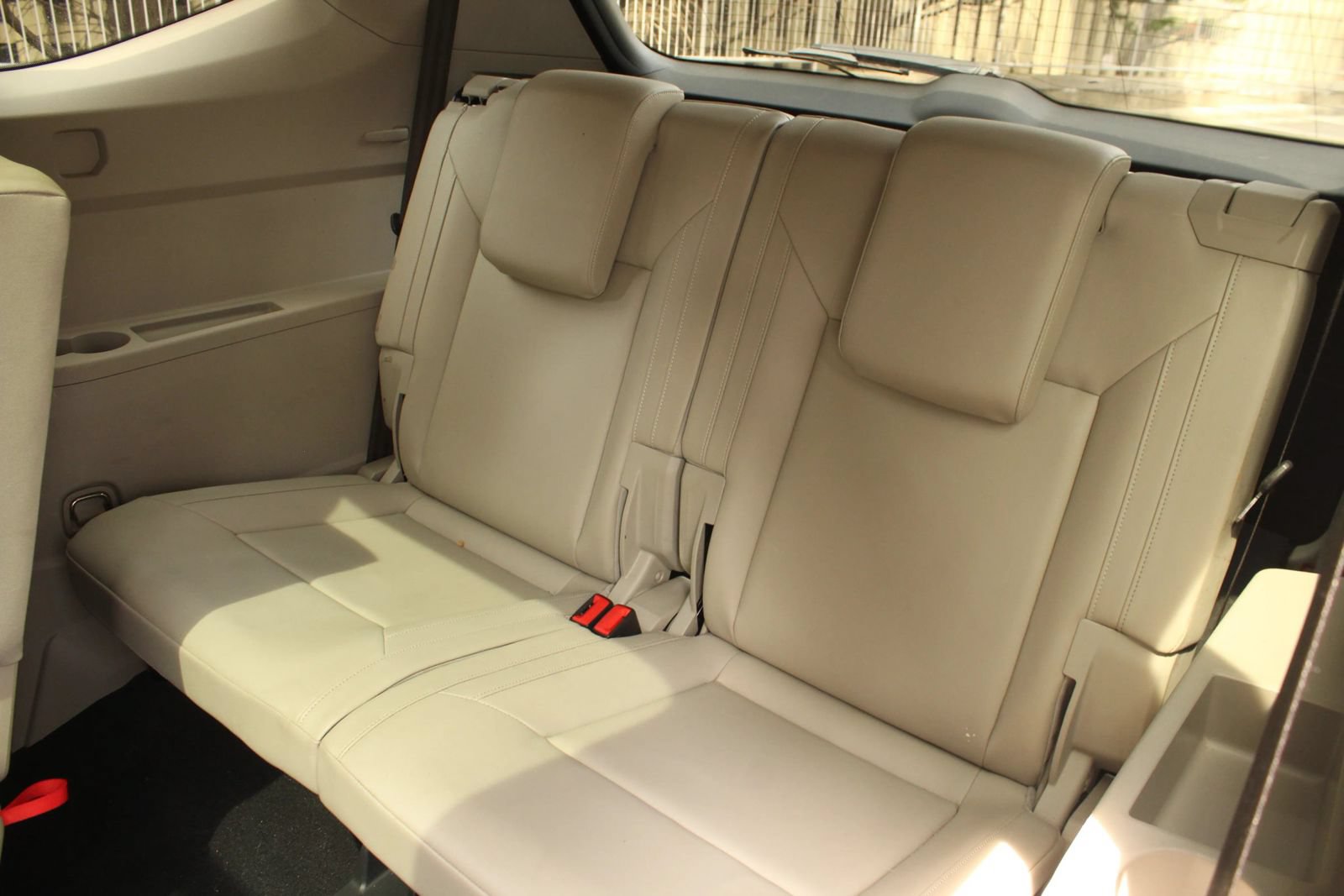 Used 2018 Volkswagen Atlas SEL FWD image 19