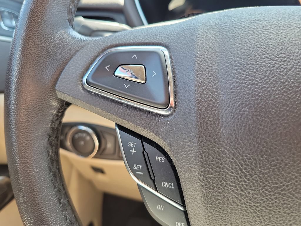 Used 2017 Lincoln MKC Premiere FWD image 16