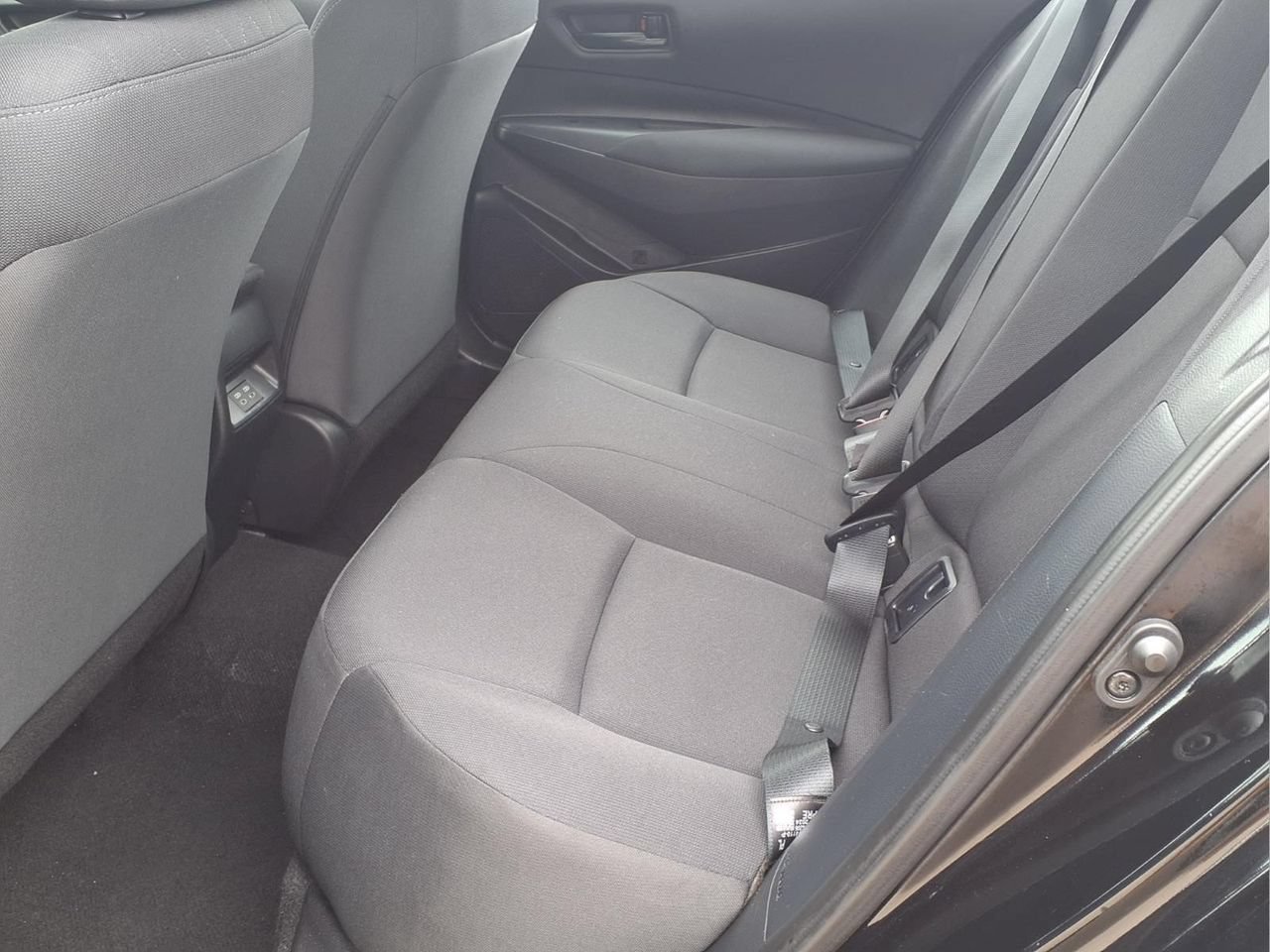 Used 2024 Toyota Corolla LE FWD image 10