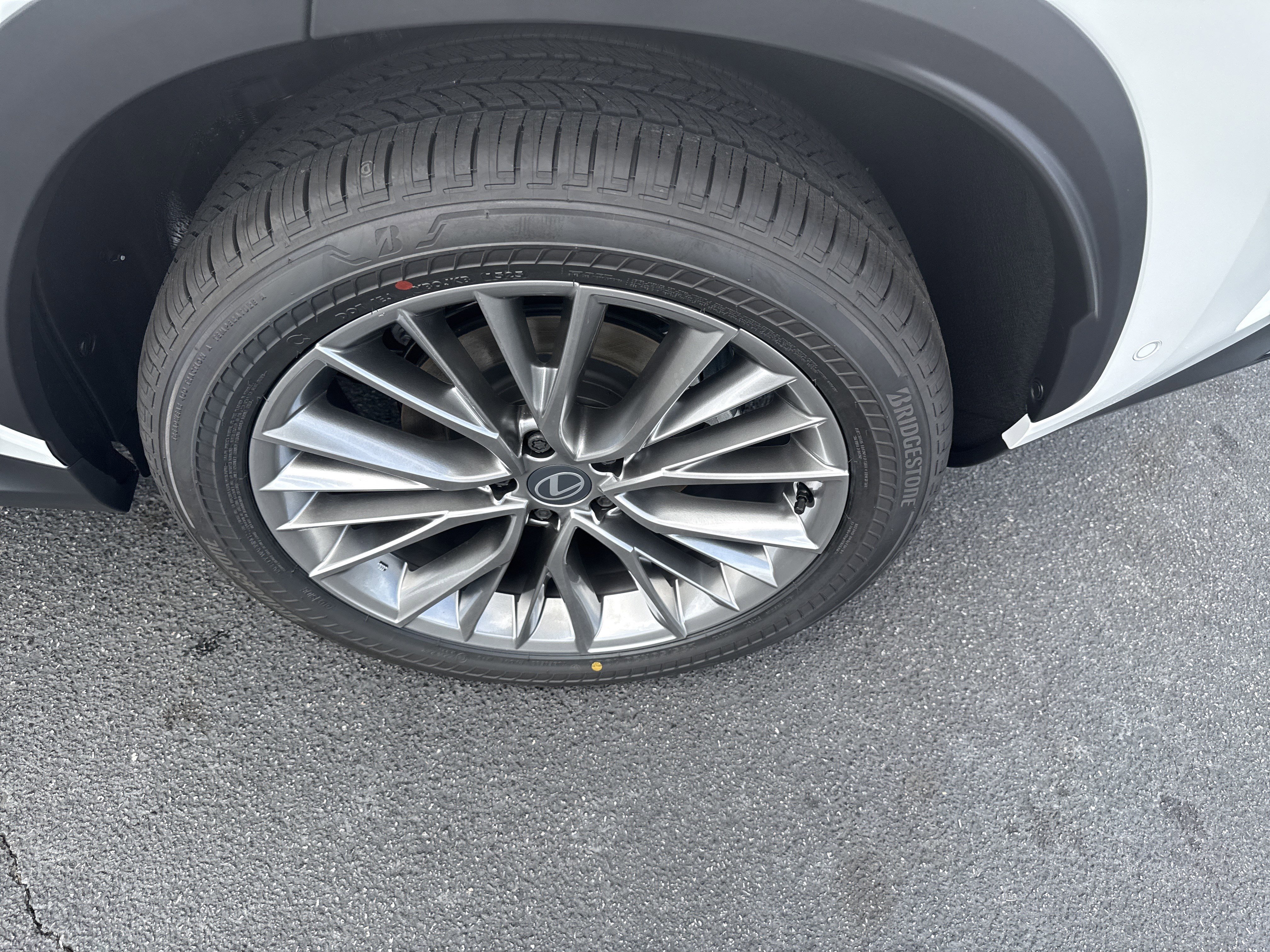 Used 2026 Lexus NX 350 AWD w/ Luxury Package image 12