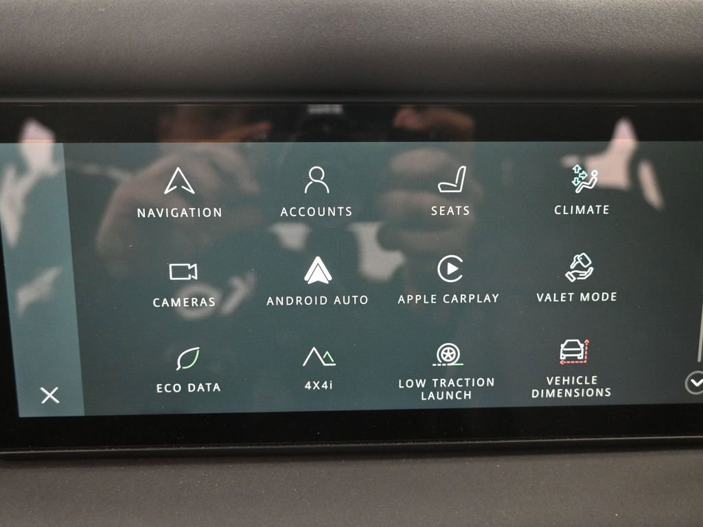 Used 2024 Land Rover Defender 110 S image 11