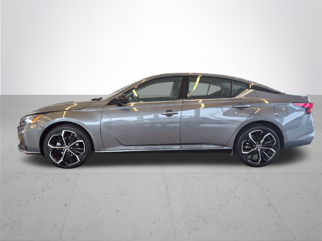 Certified 2025 Nissan Altima 2.5 SR AWD/4WD image 12