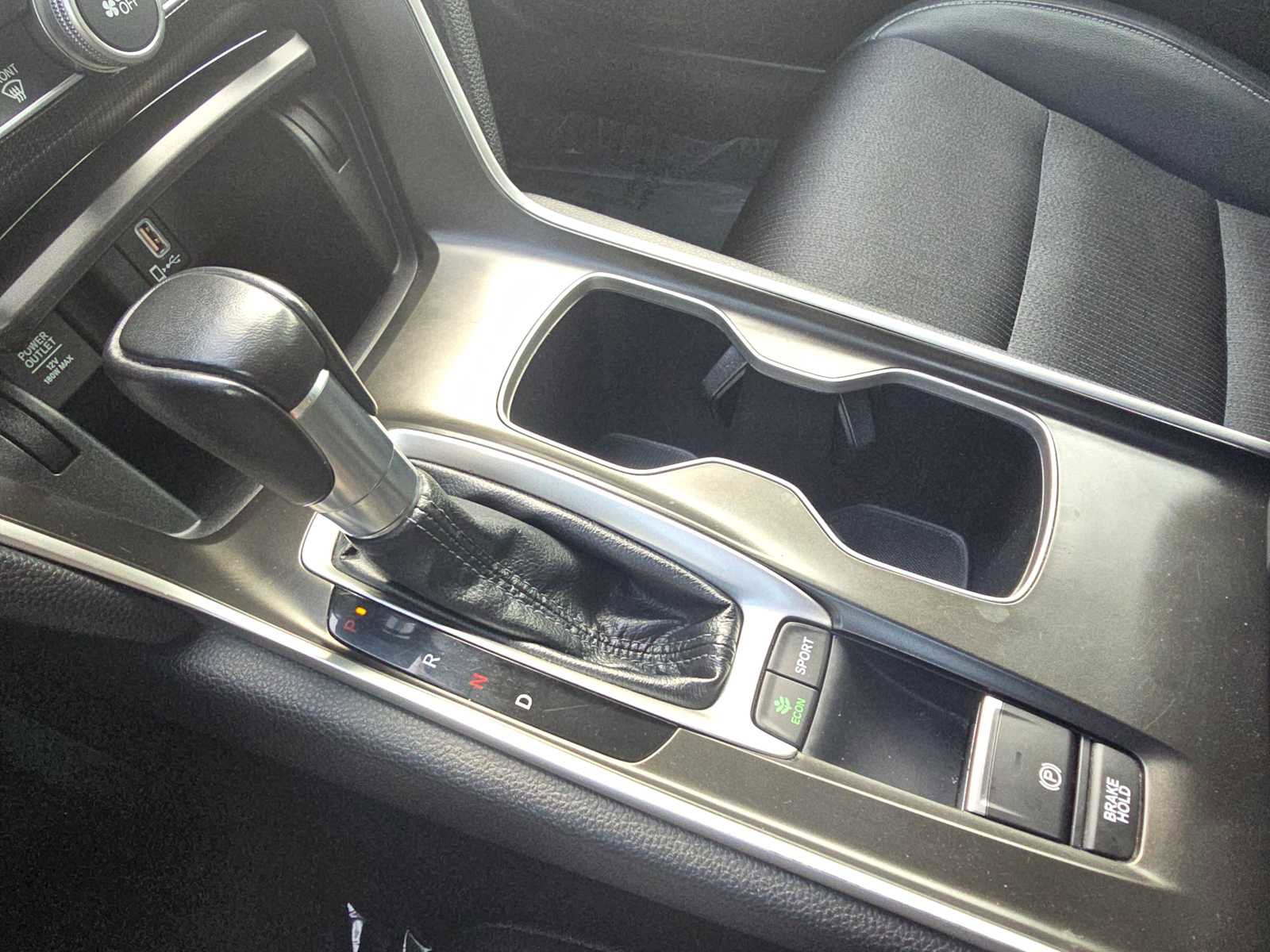 Used 2018 Honda Accord Sport image 29