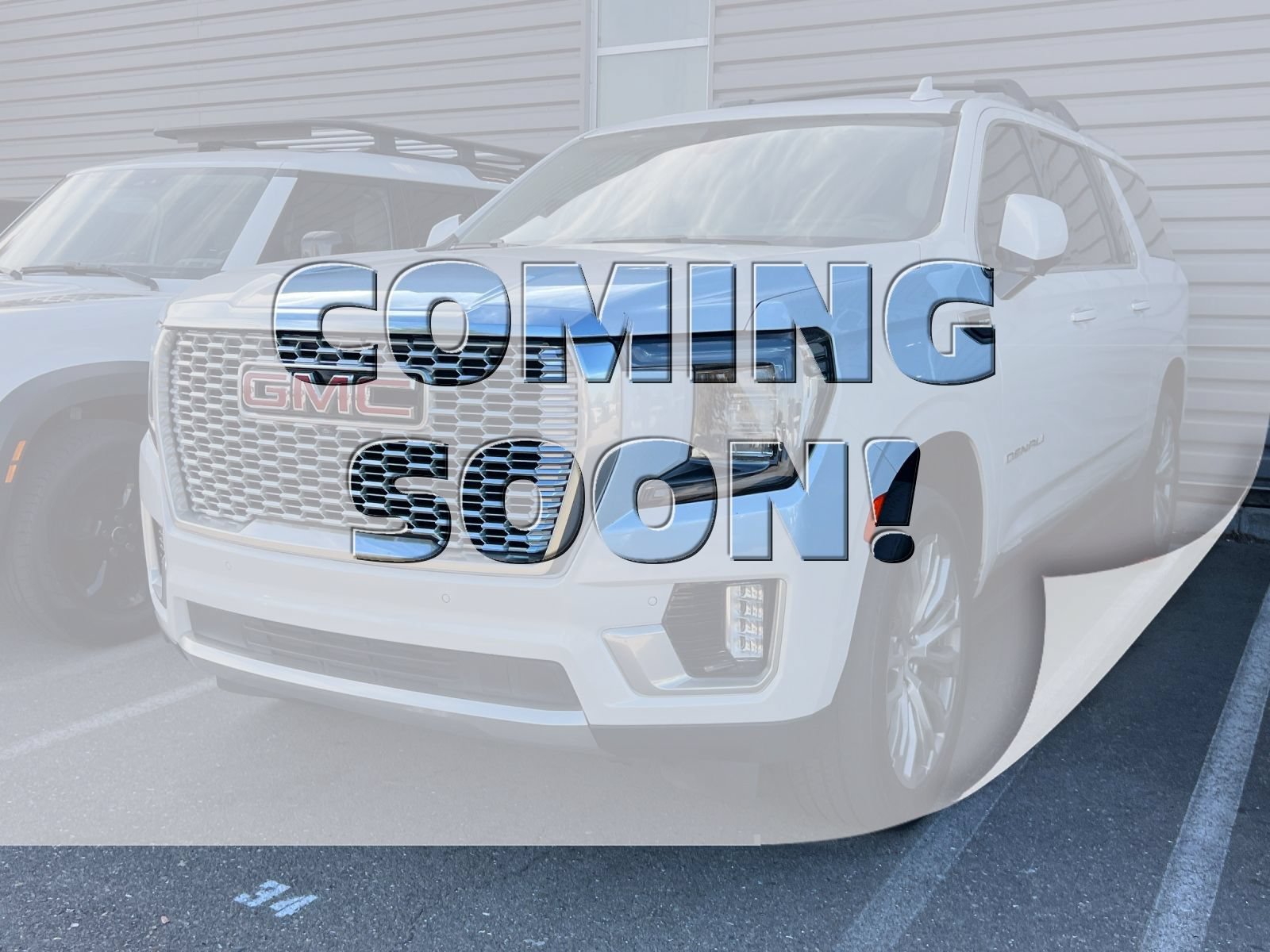 Used 2021 GMC Yukon XL Denali w/ Denali Premium Package AWD/4WD image 1