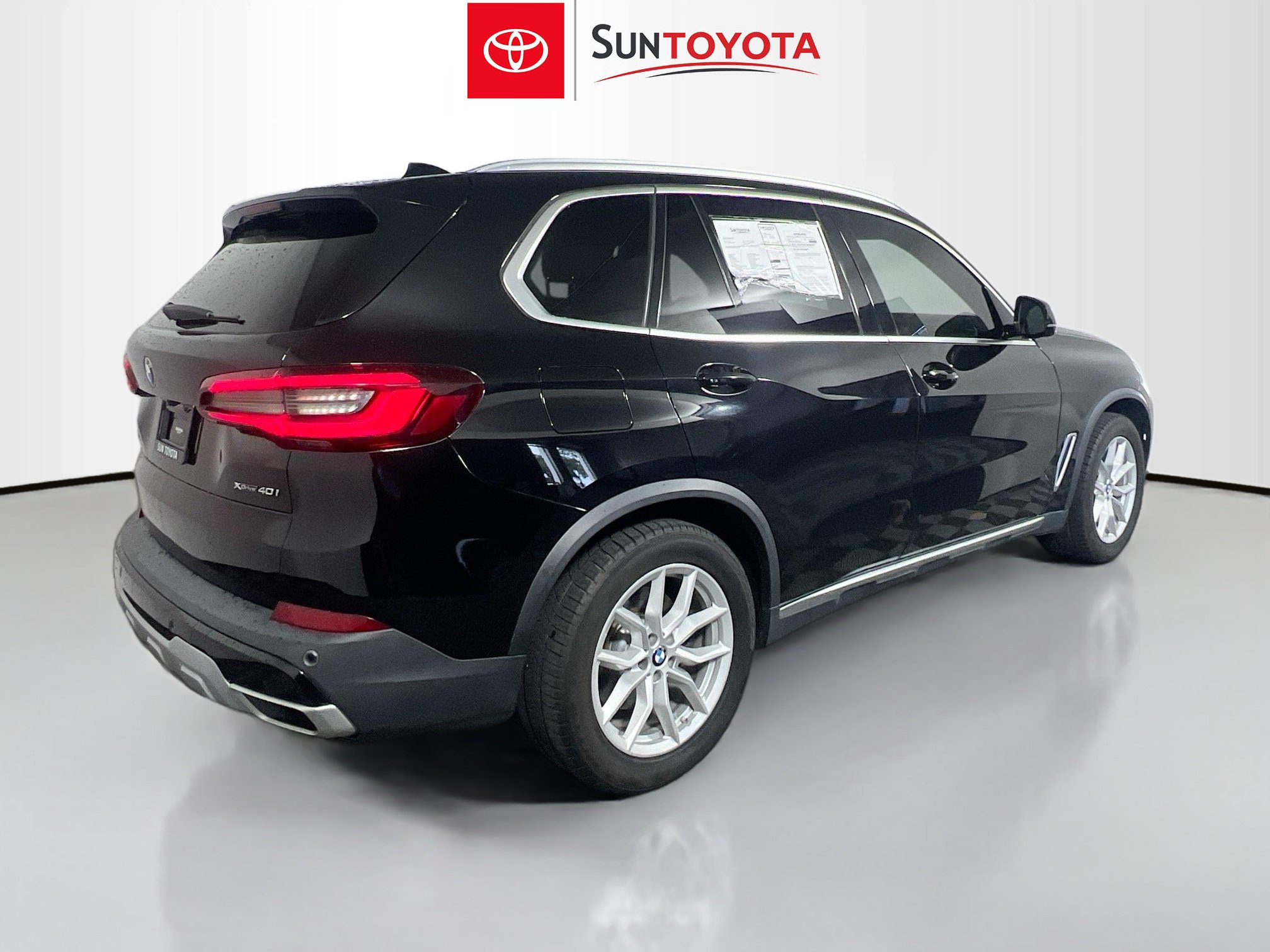 Used 2022 BMW X5 xDrive40i AWD/4WD image 4