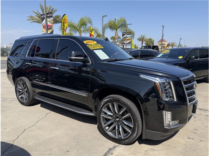 Used 2017 Cadillac Escalade Premium Luxury RWD image 53