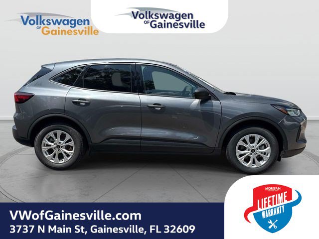 Used 2025 Ford Escape Active FWD image 2