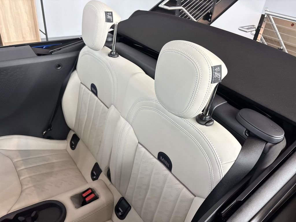 New 2025 MINI Cooper S image 24