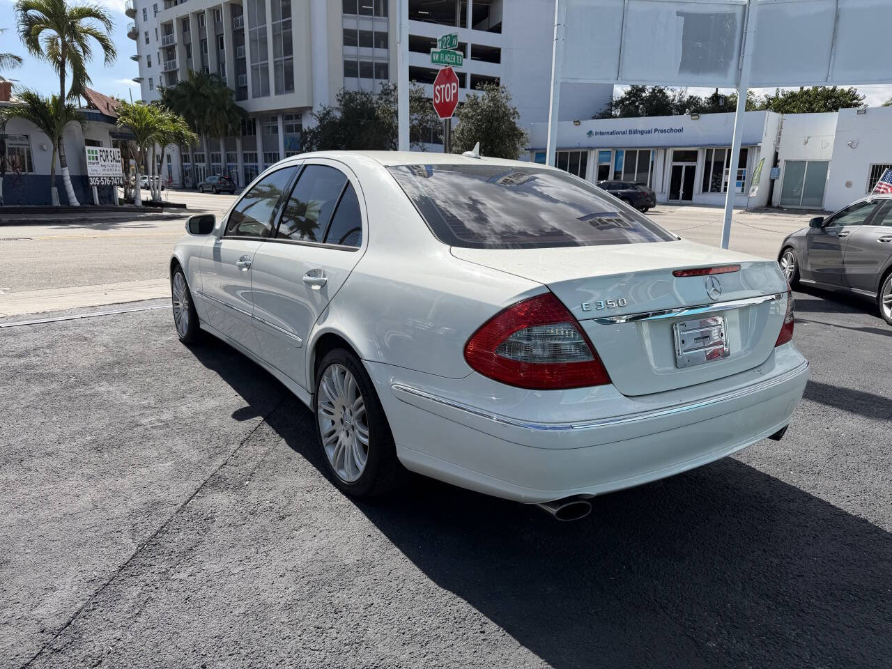 Used 2007 Mercedes-Benz E 350 4MATIC Sedan image 10