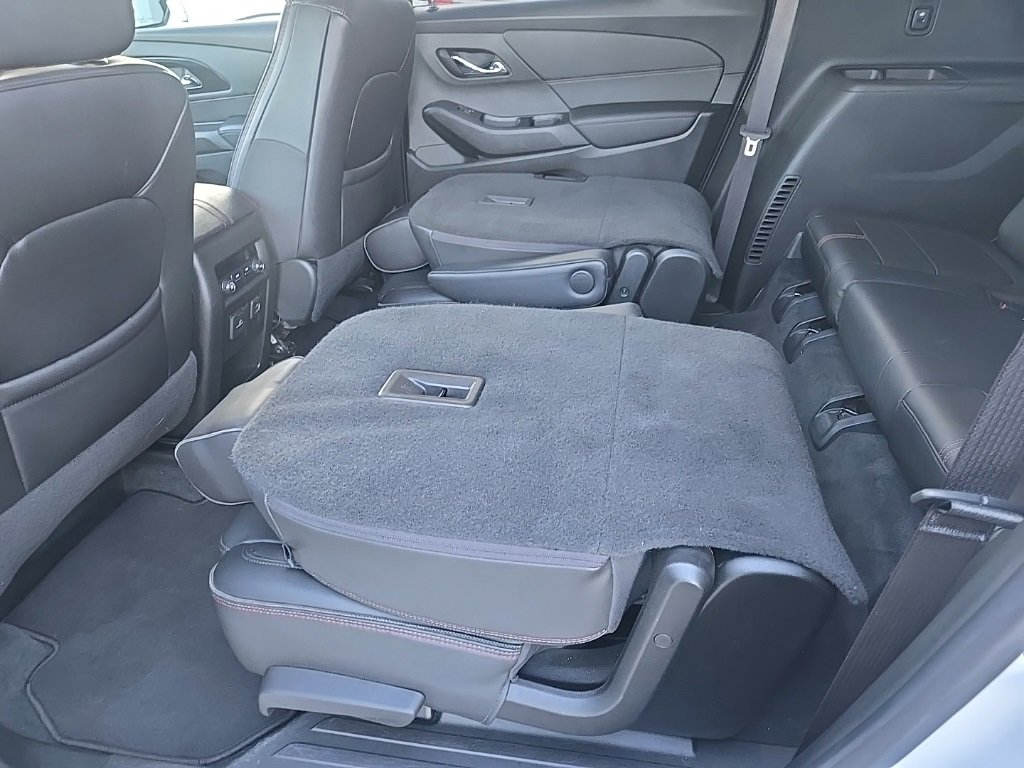 Used 2022 Chevrolet Traverse RS image 91