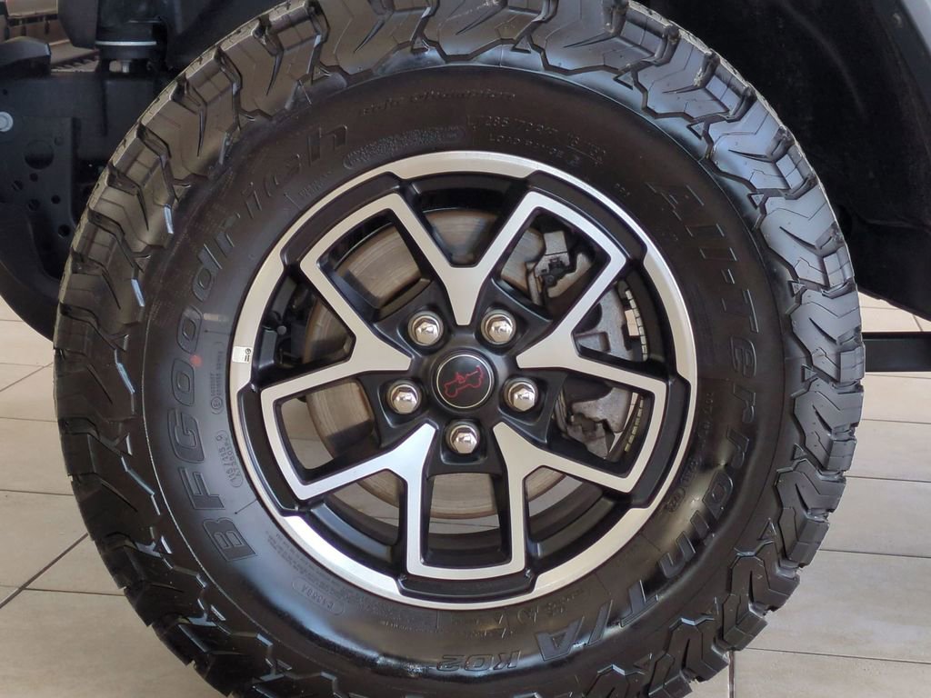 Used 2025 Jeep Wrangler Unlimited Rubicon image 25