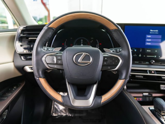 Used 2024 Lexus RX 350 Premium Plus w/ Convenience Package AWD/4WD image 17