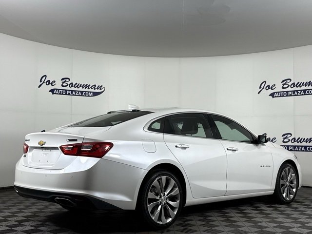 Used 2018 Chevrolet Malibu Premier w/ Premier Sun and Wheel Package image 8