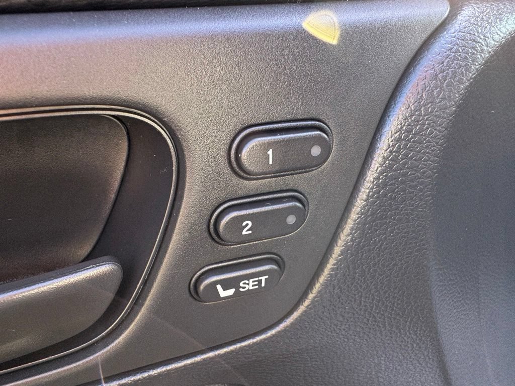 Used 2025 Honda Odyssey EX-L image 13