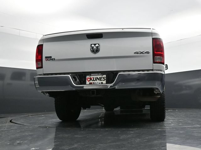Used 2022 RAM 1500 Classic SLT AWD/4WD image 53