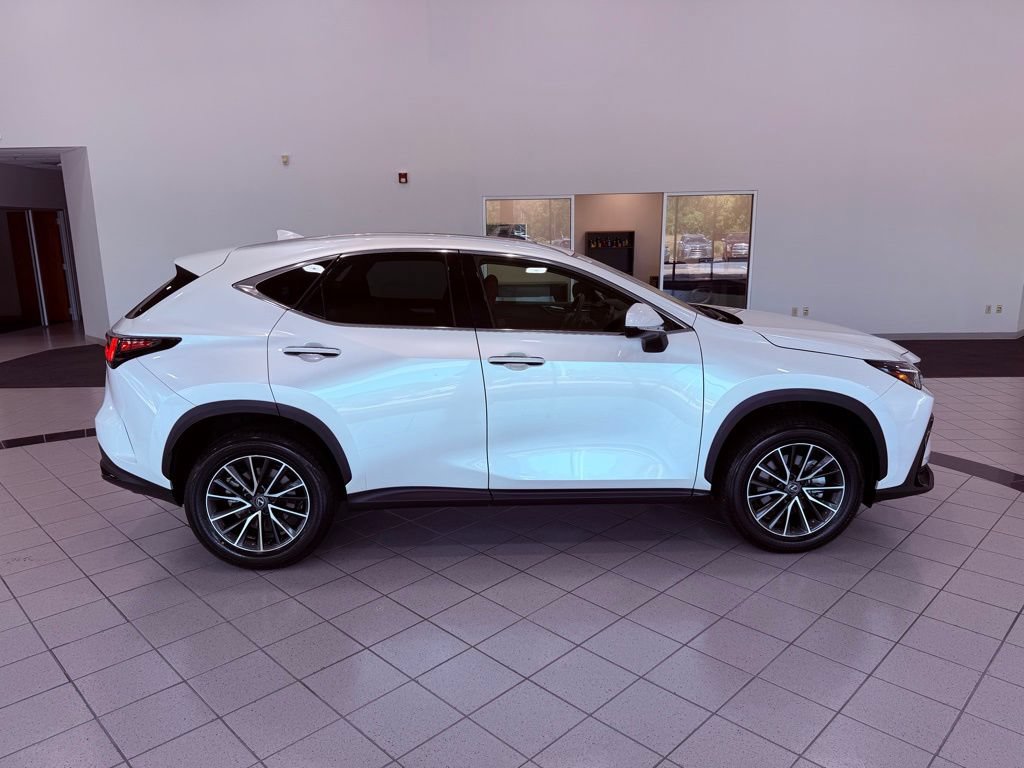 Used 2025 Lexus NX 250 FWD w/ Cold Area Package image 9
