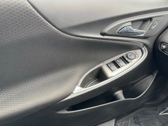 Used 2019 Chevrolet Malibu Hybrid image 30