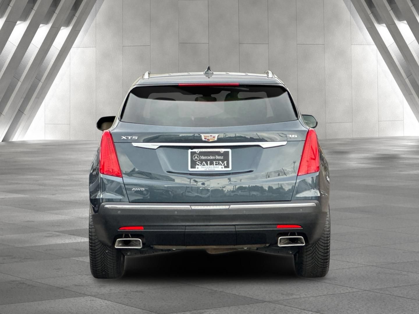 Used 2019 Cadillac XT5 AWD image 4