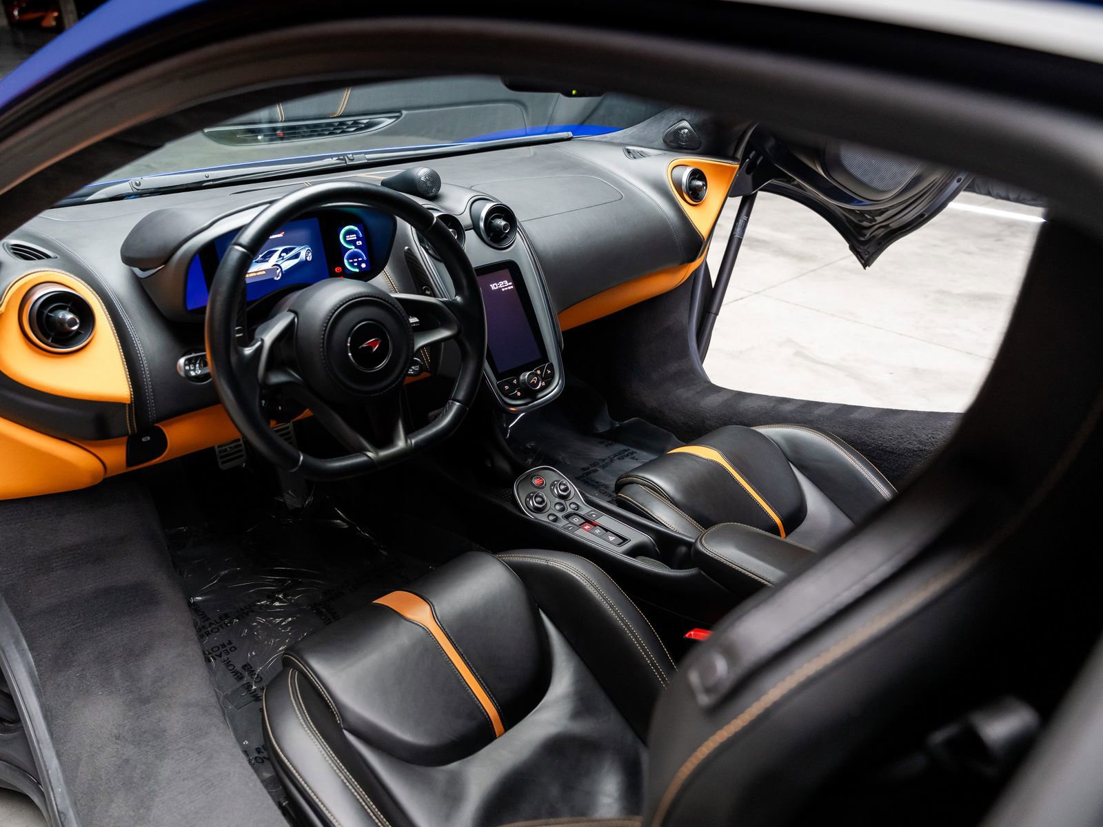 Used 2017 McLaren 570S Coupe RWD image 5