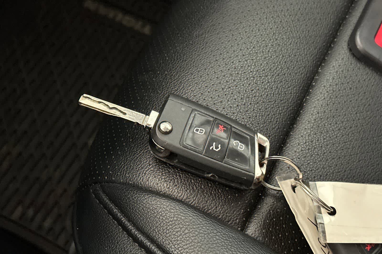 Used 2018 Volkswagen Tiguan S FWD image 28