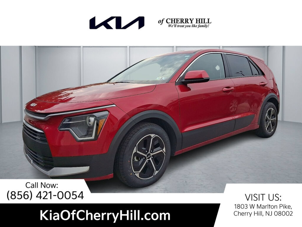 Used 2023 Kia Niro LX FWD image 1