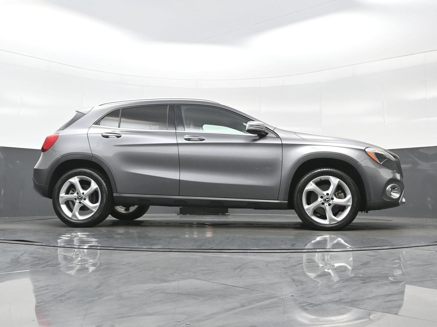 Used 2018 Mercedes-Benz GLA 250 image 32
