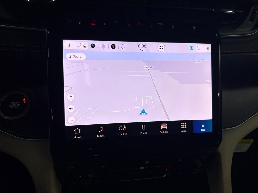 New 2025 Jeep Grand Cherokee Limited w/ Black Appearance Package image 19