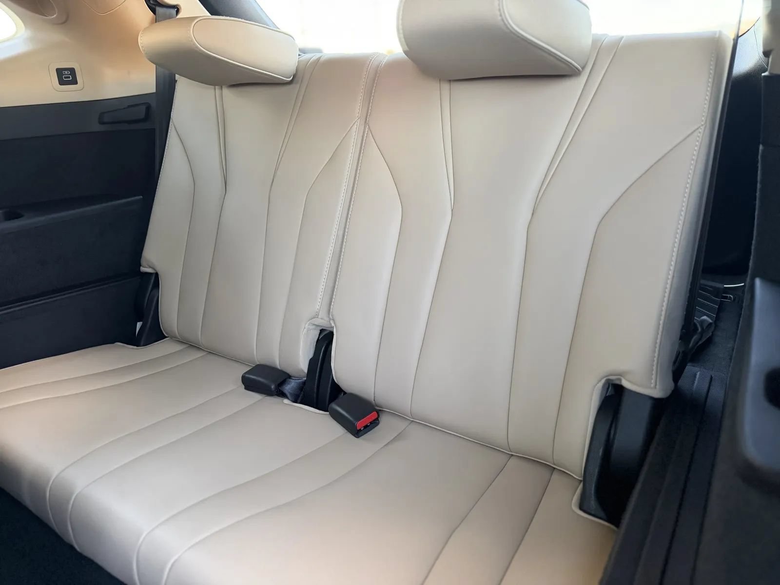 Used 2023 Acura MDX SH-AWD w/ Advance Package image 17